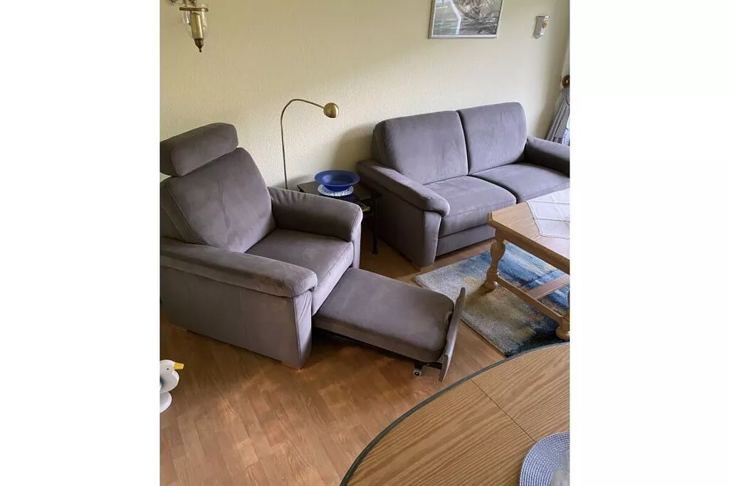 109646-Living room