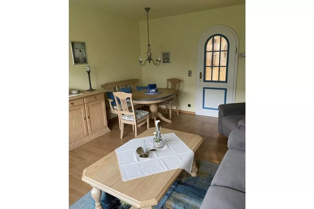 109646-Dining room