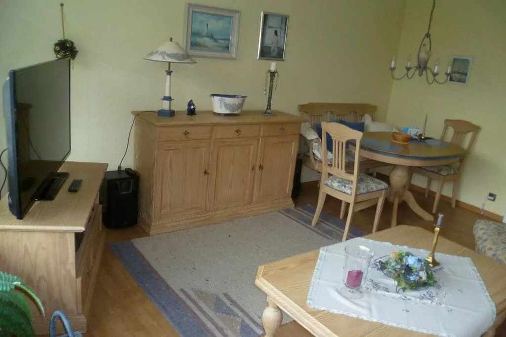 109646-Dining room