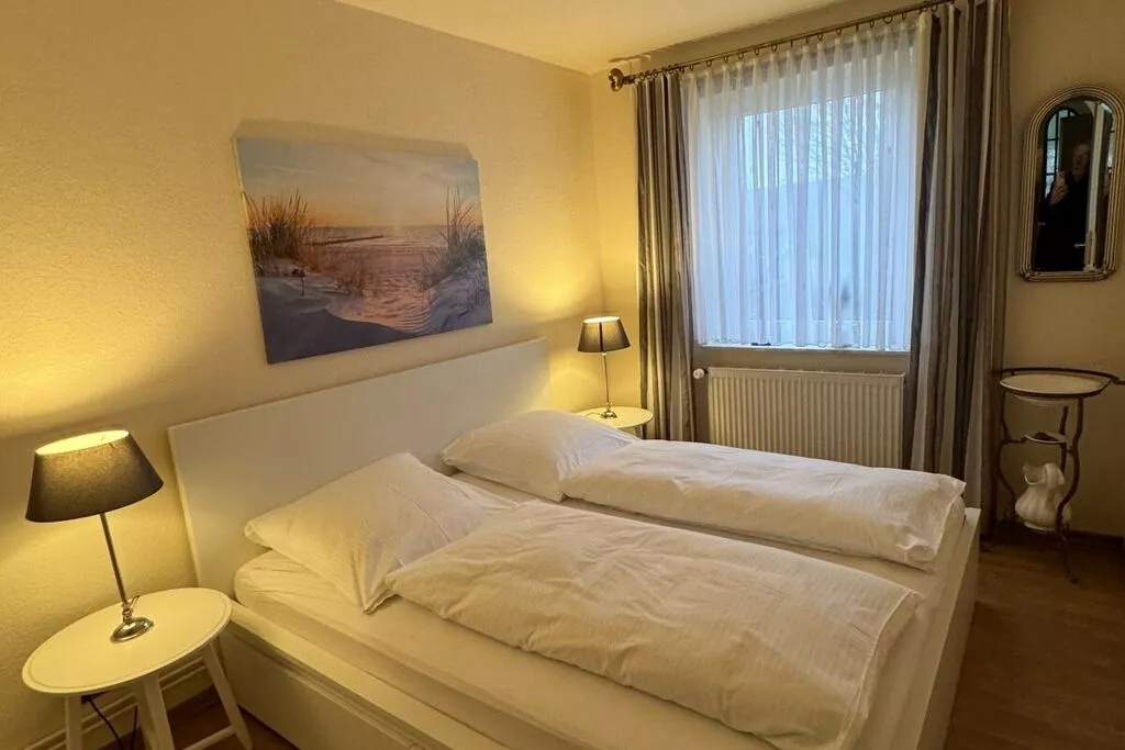 109646-Bedroom