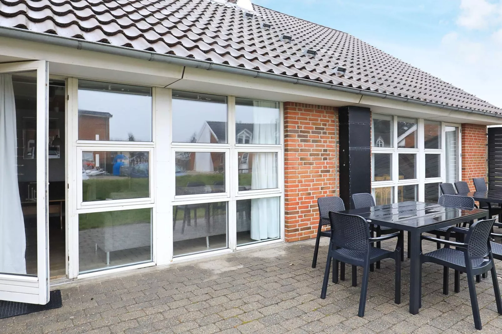 Maison de vacances pour 14 dans un parc de vacances a Blåvand-Vue