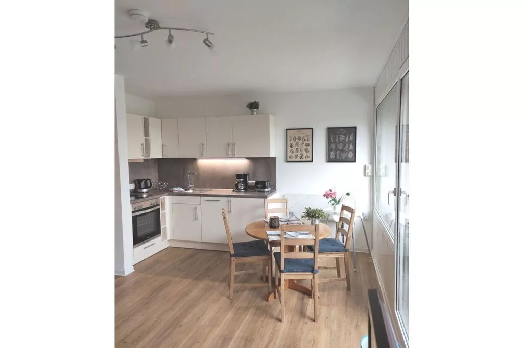 381370-Kitchen