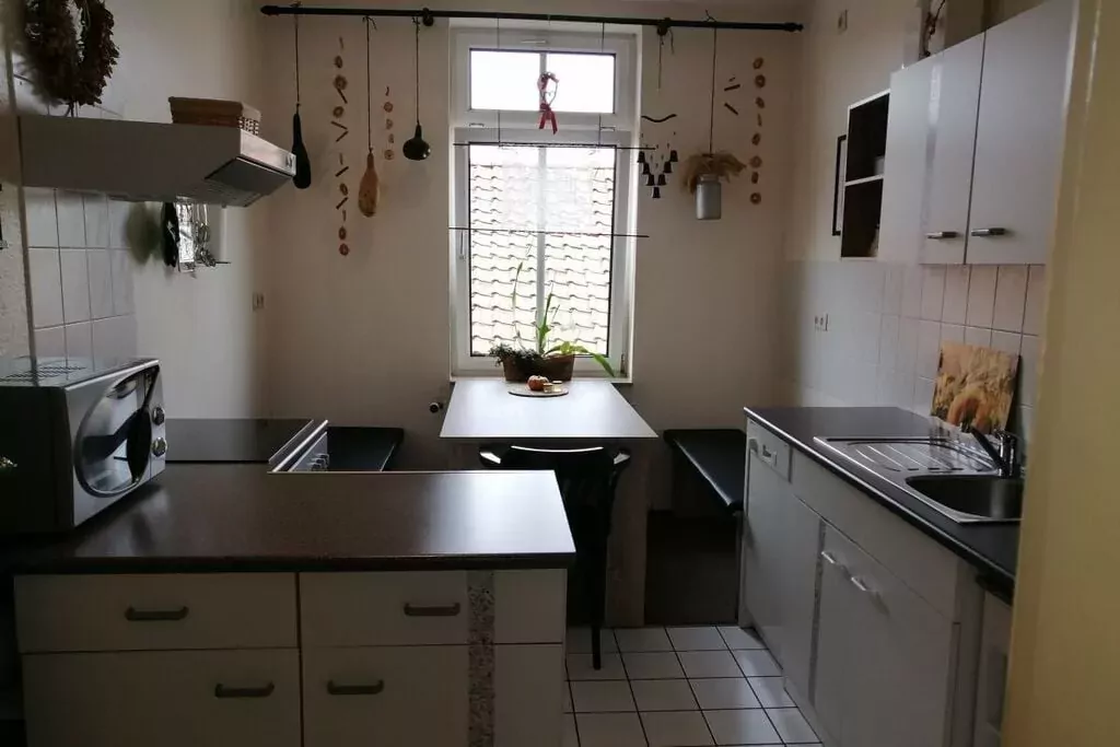 45166-Kitchen