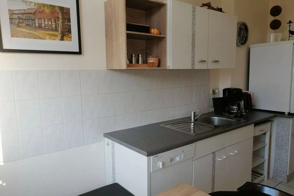 45166-Kitchen