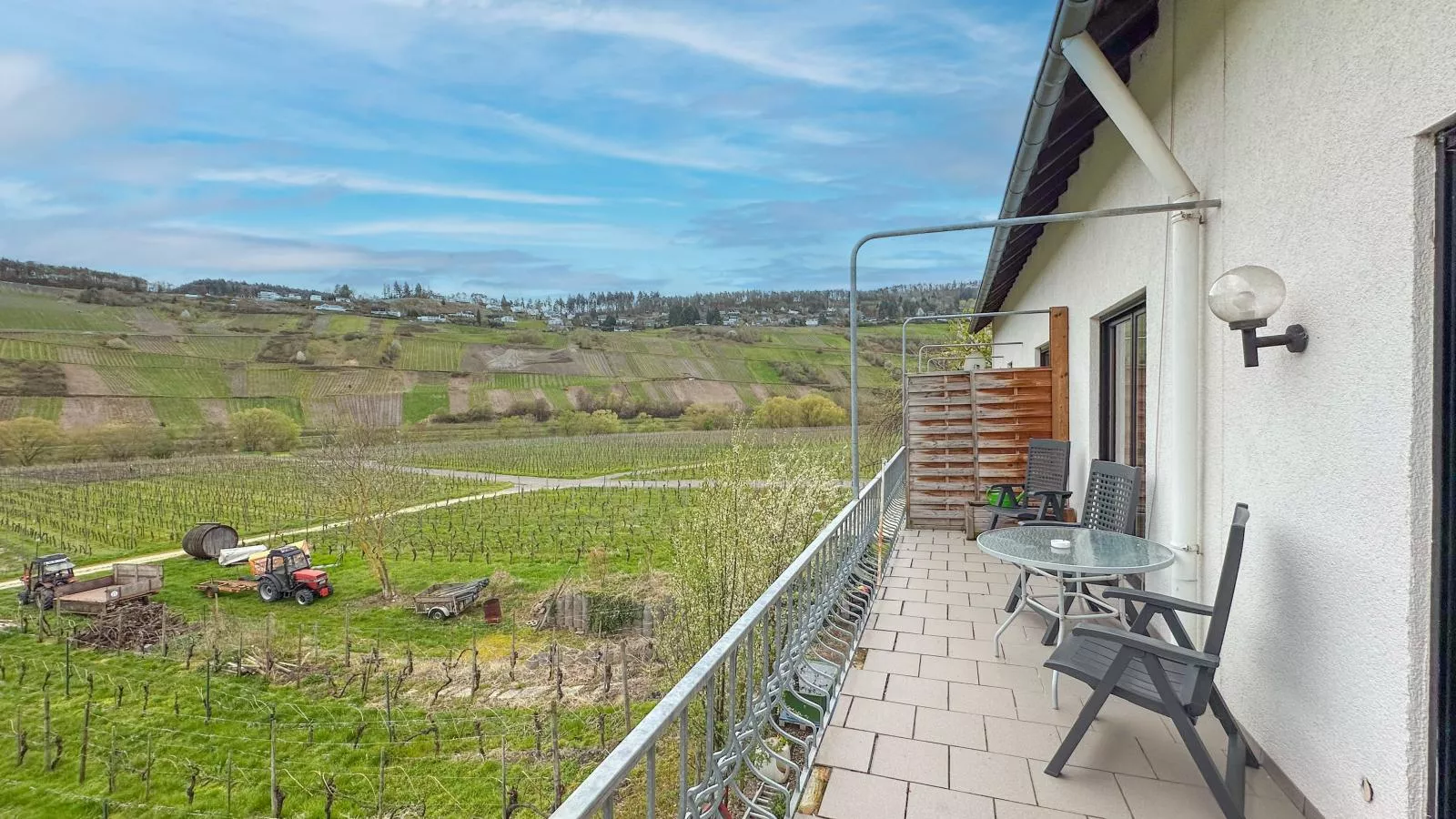 Weingut Hermes-Lex-Terrace balcony