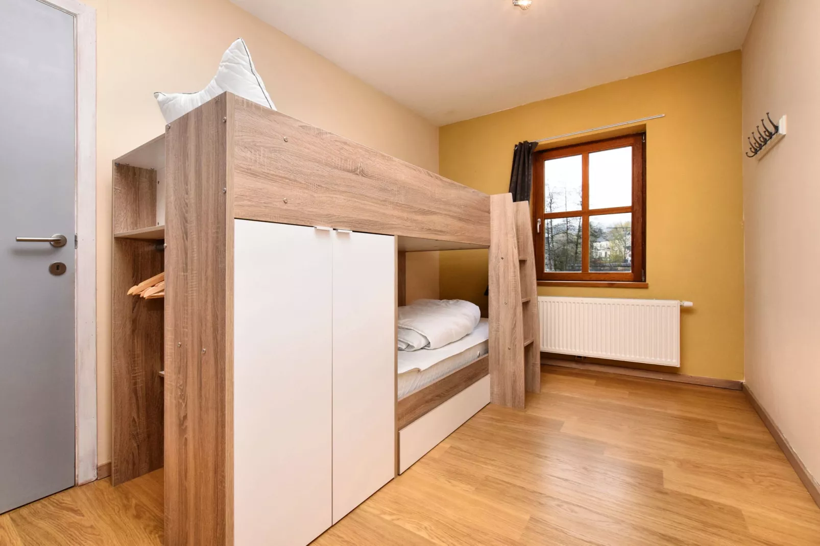 Maison sur Ourthe-Schlafzimmer