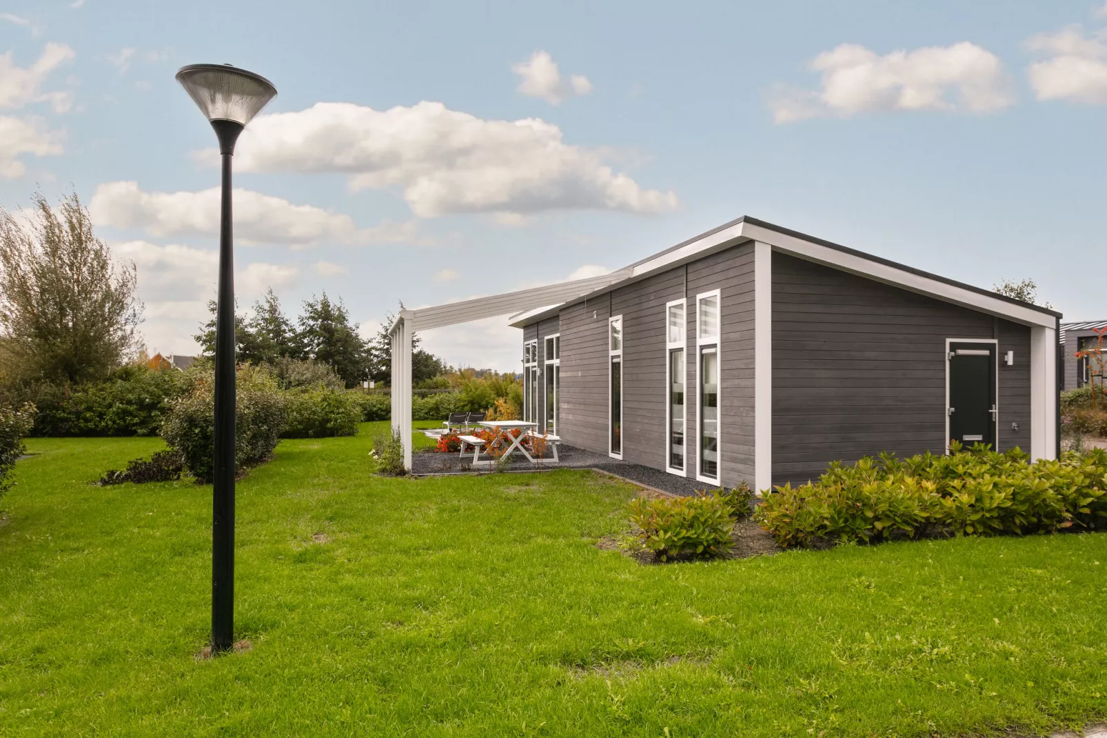 Water Resort Oosterschelde 70-Exterior summer