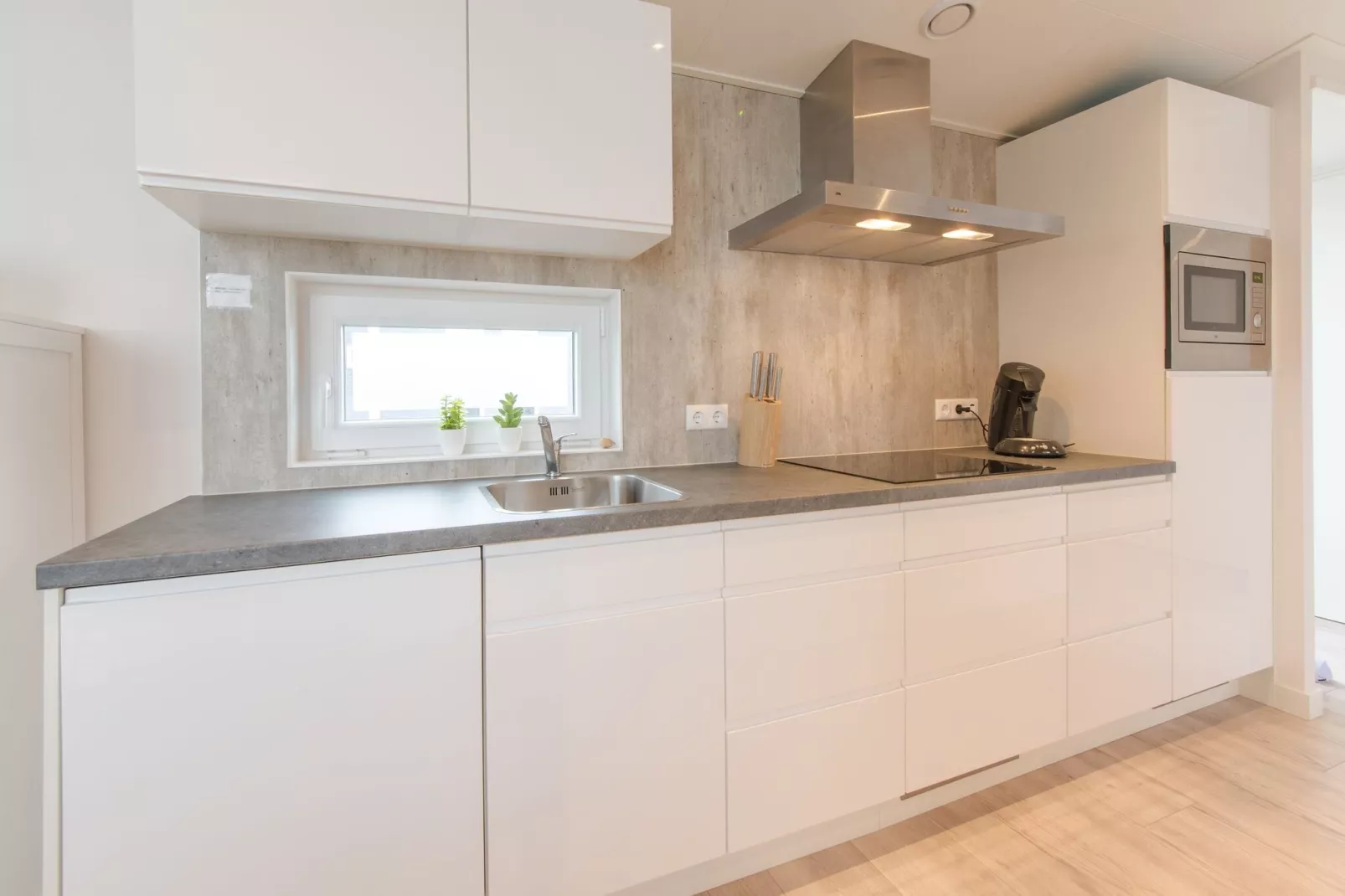 Water Resort Oosterschelde 39-Kitchen
