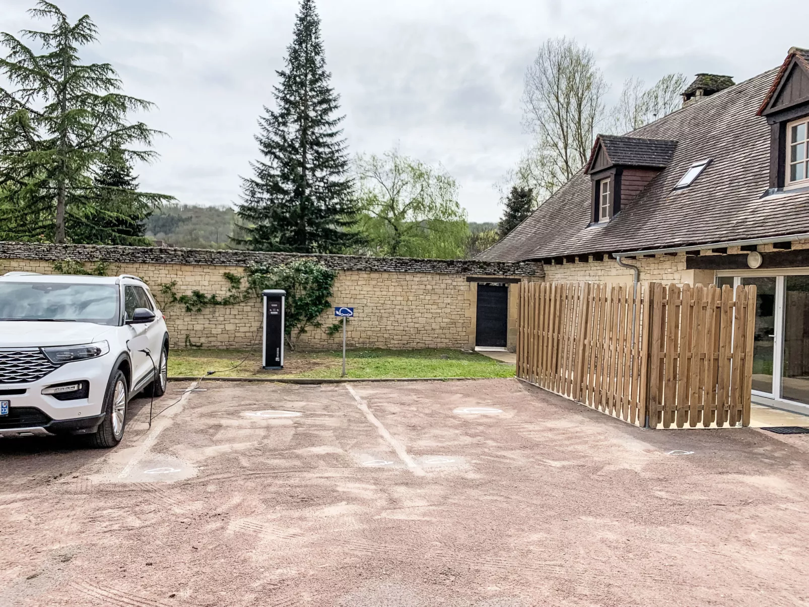 Le Clos des Rives-Inside