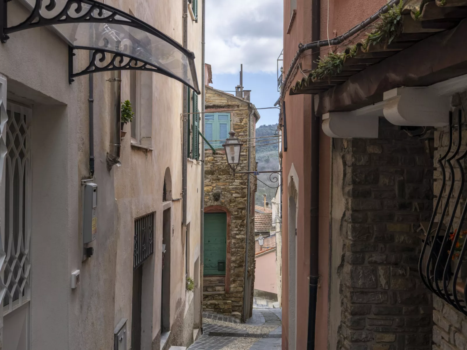 Castelletto-Dehors