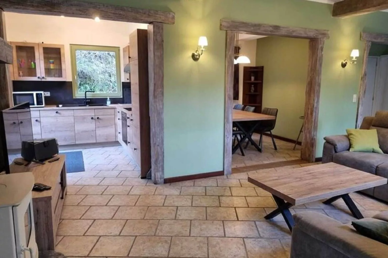 Maison sur Ourthe-Wohnzimmer
