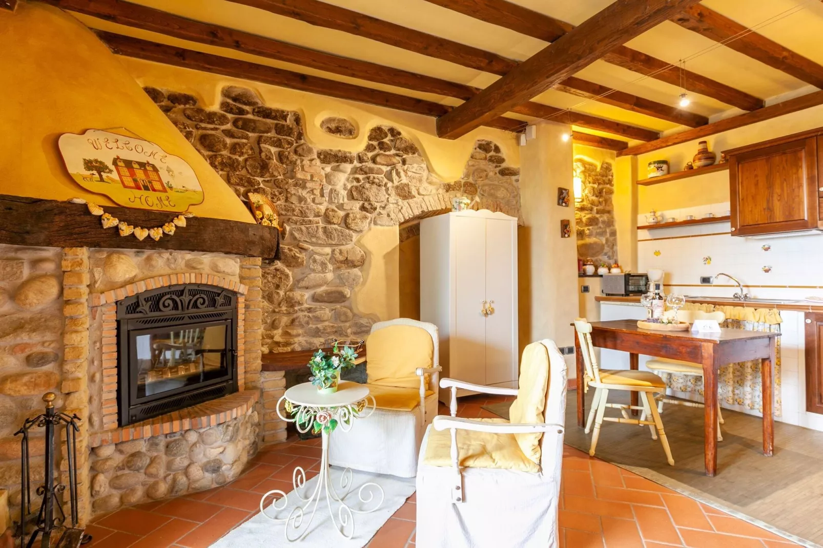 Il Nido-Living room