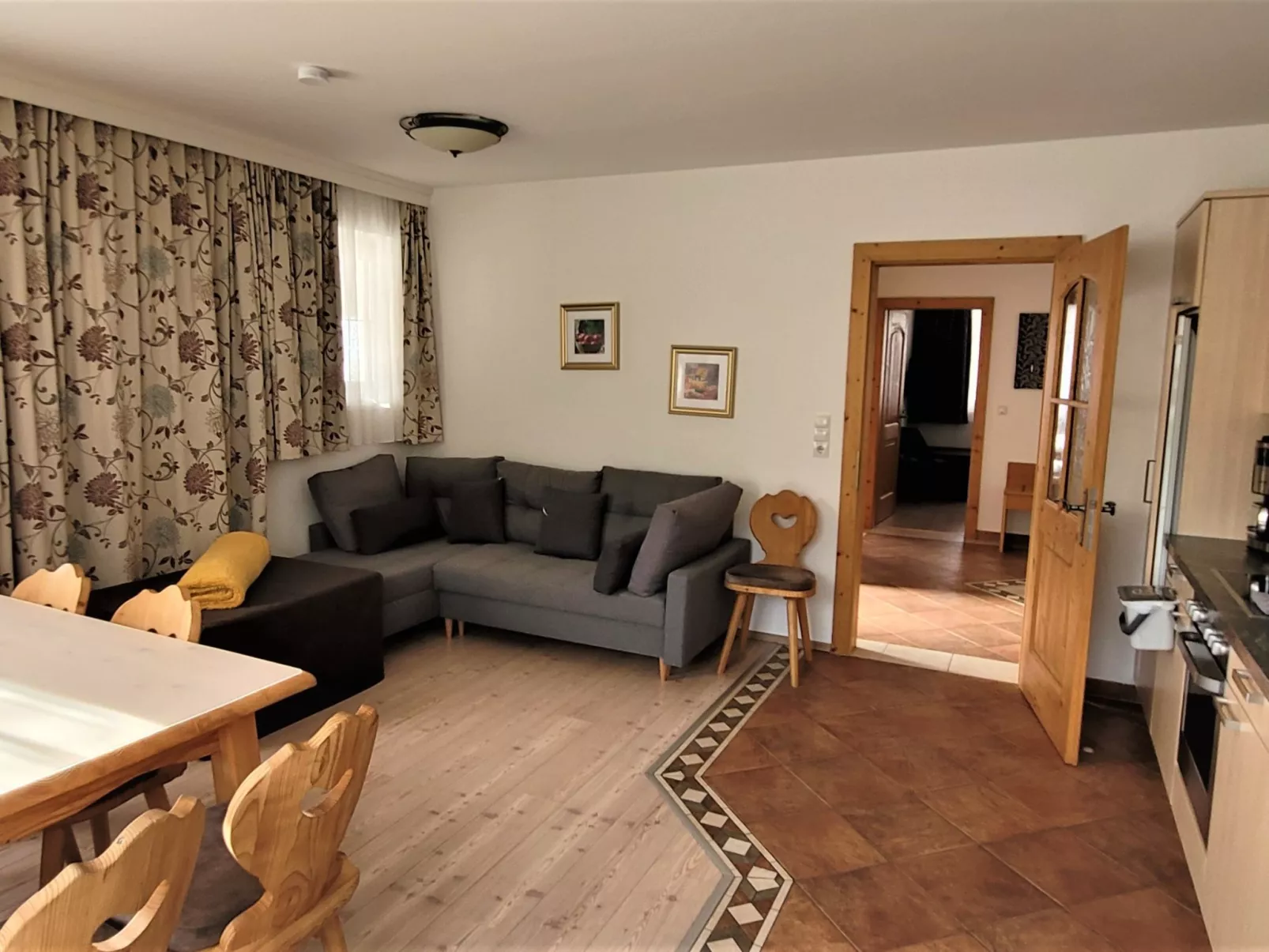 Apartment Emberg-Inside