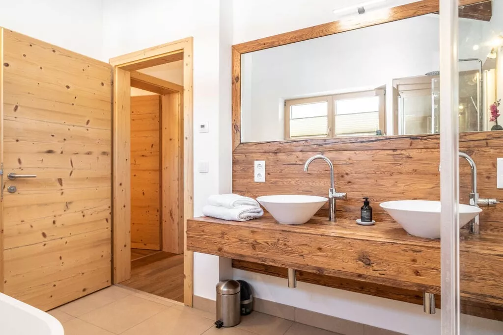 323654-Bathroom