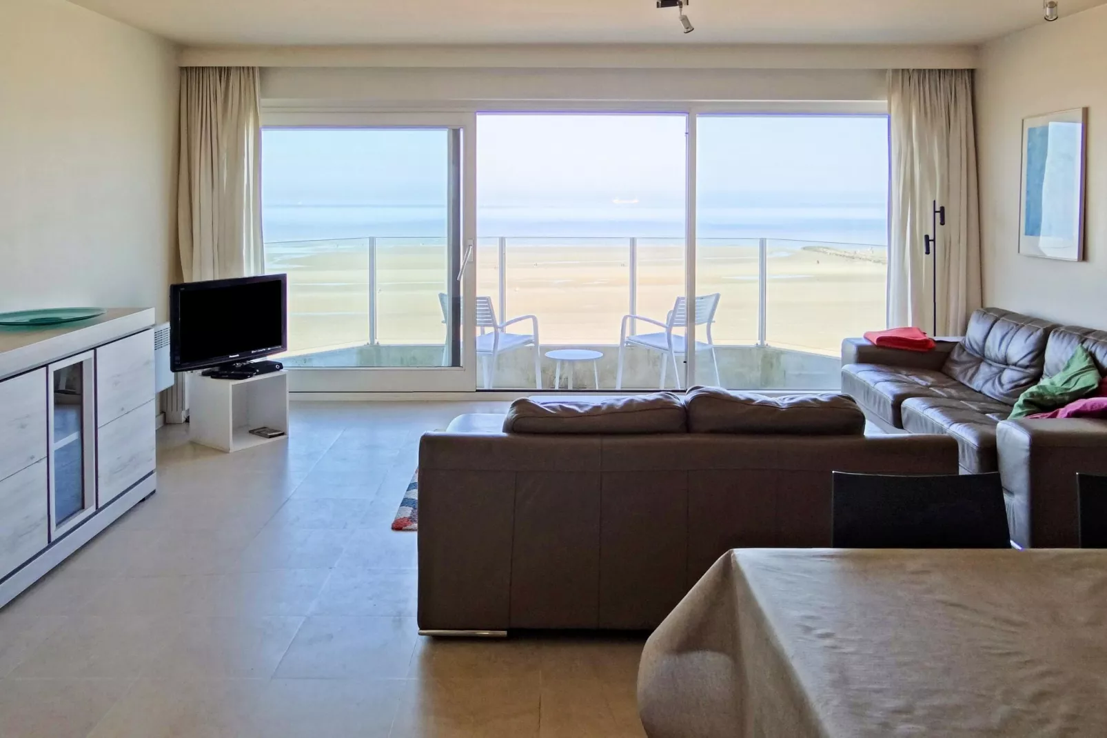 MELODIE 601-Living room