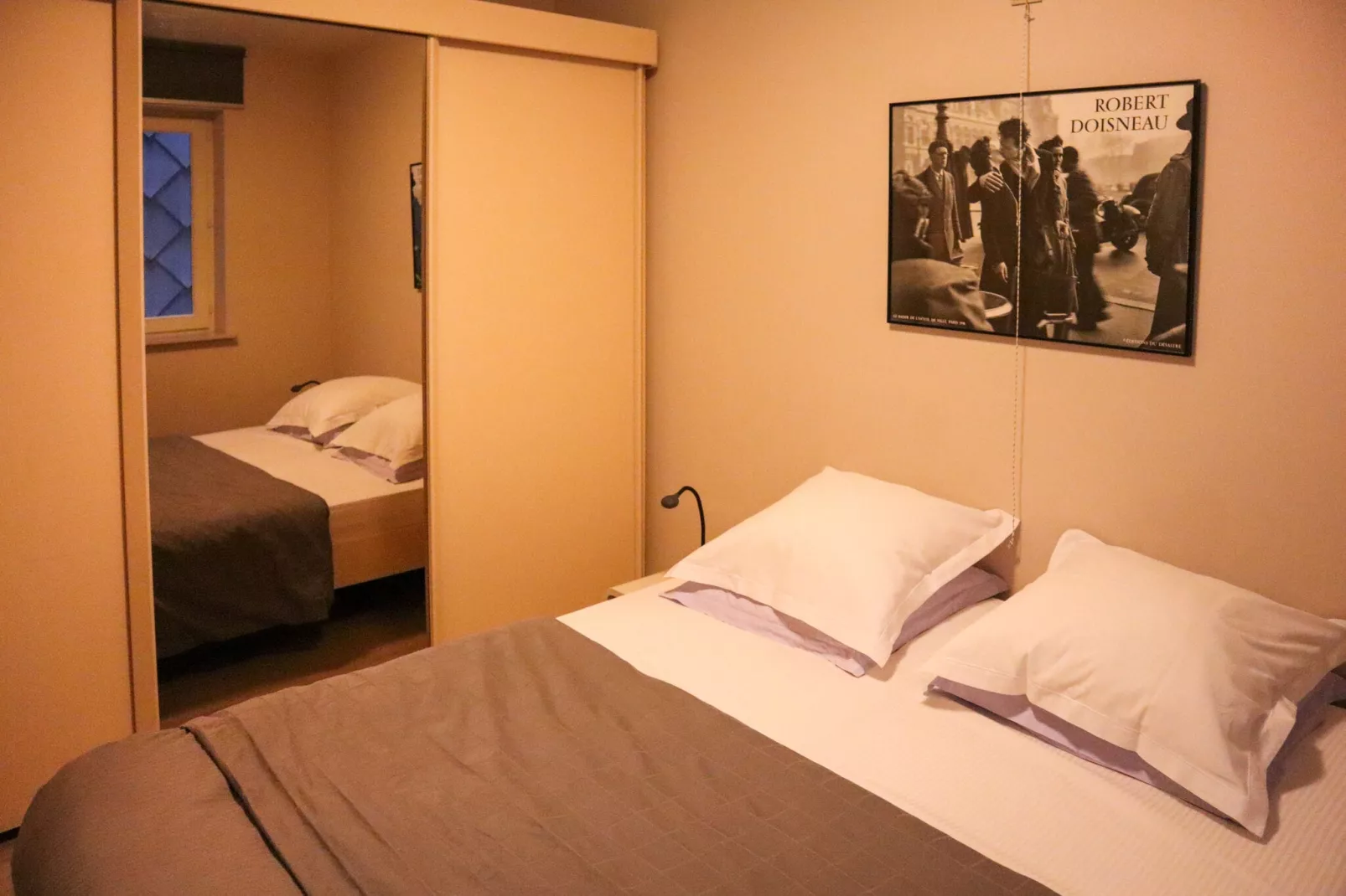 NEMROD 401-Bedroom