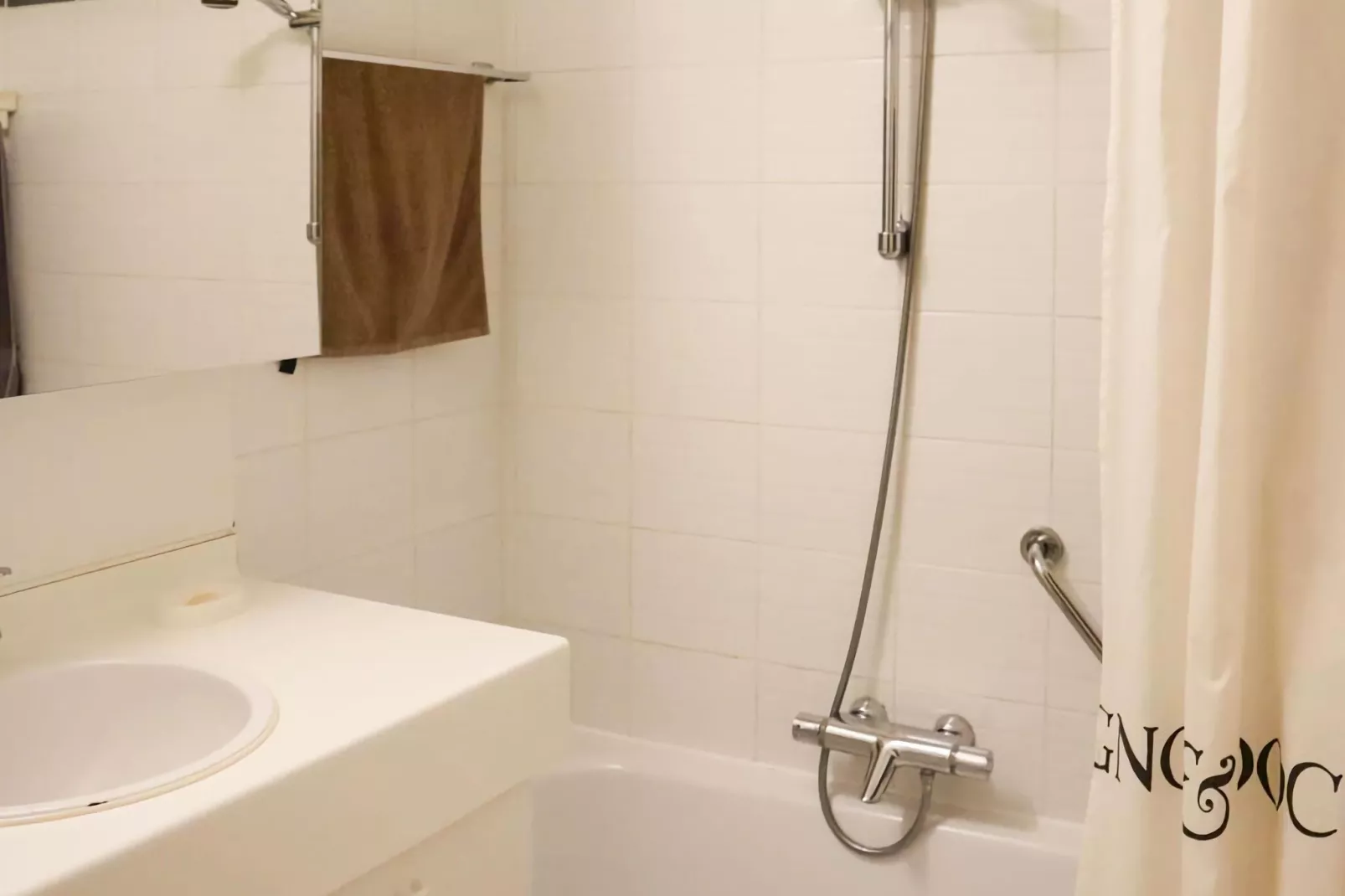 NEMROD 401-Bathroom