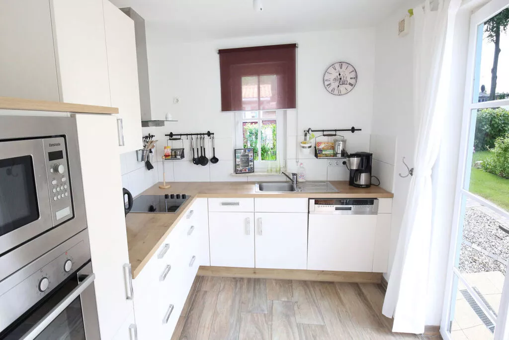 52291-Kitchen