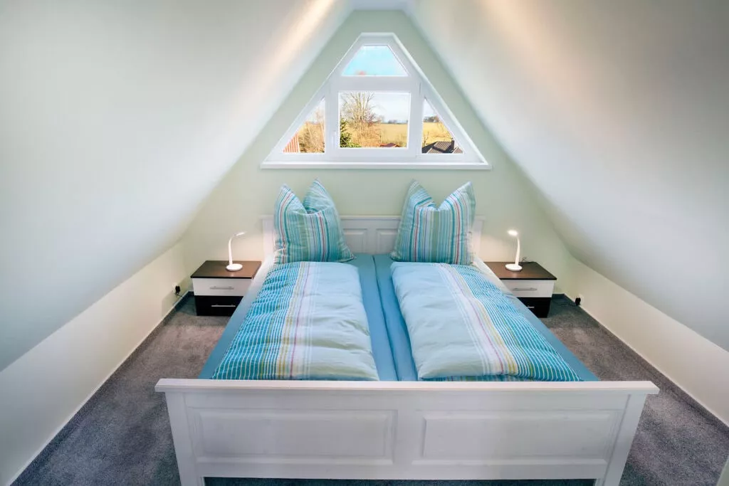 52291-Bedroom