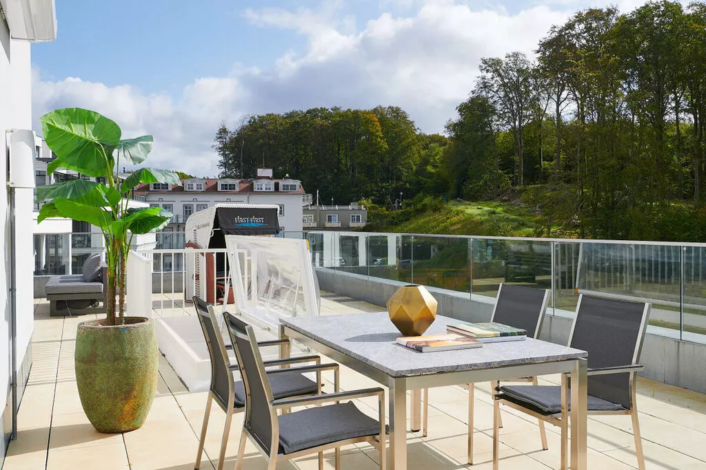 279458-Terrace balcony