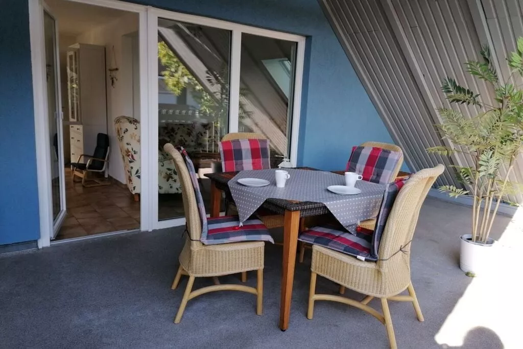 317552-Terrace balcony