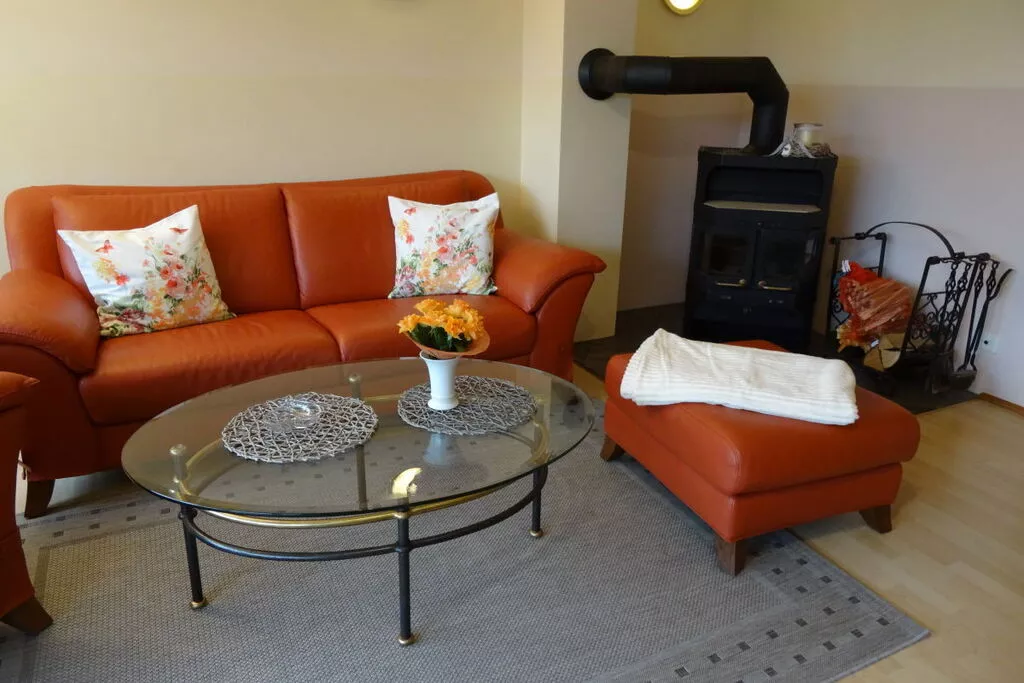 142998-Living room