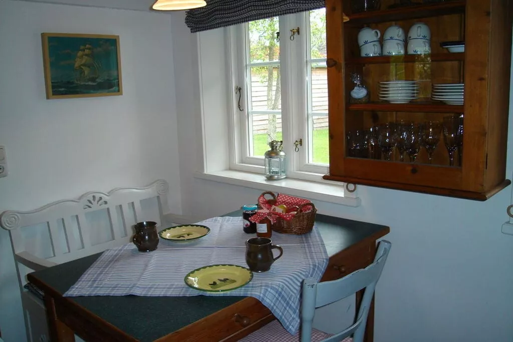 95994-Dining room