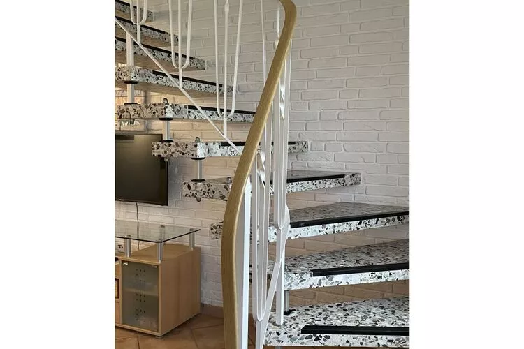 380513-Stairs