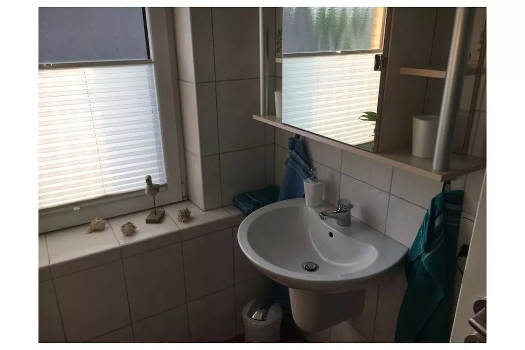 270846-Bathroom