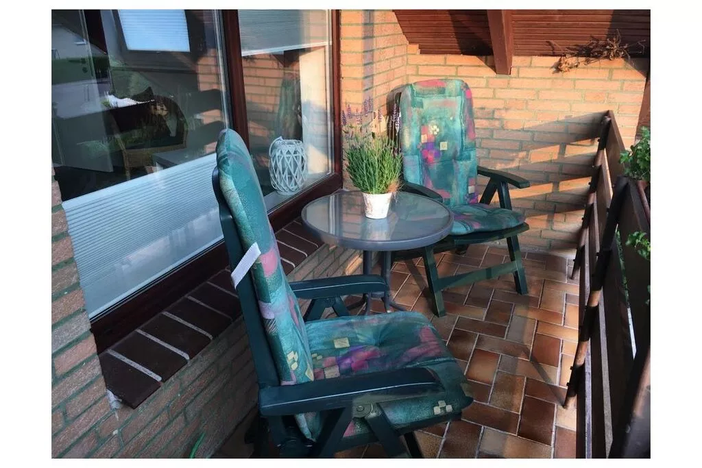 270846-Terrace balcony