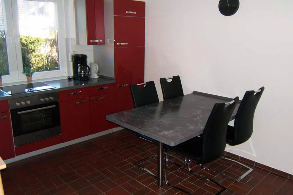79421-Dining room