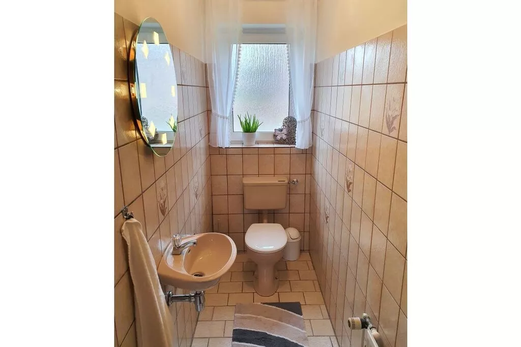 291420-Bathroom