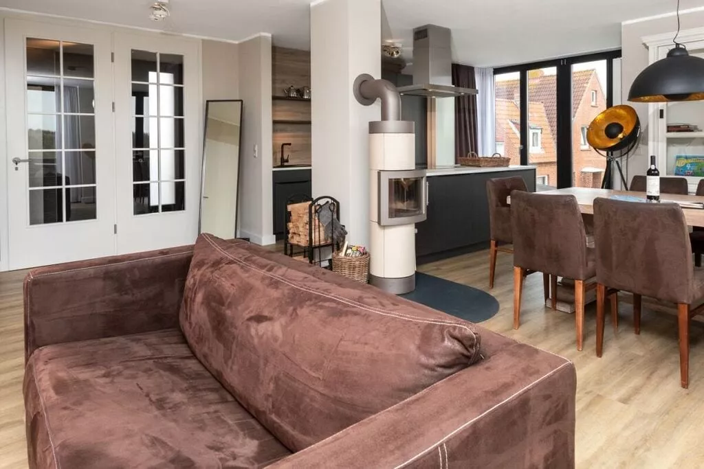 55136-Wohnzimmer