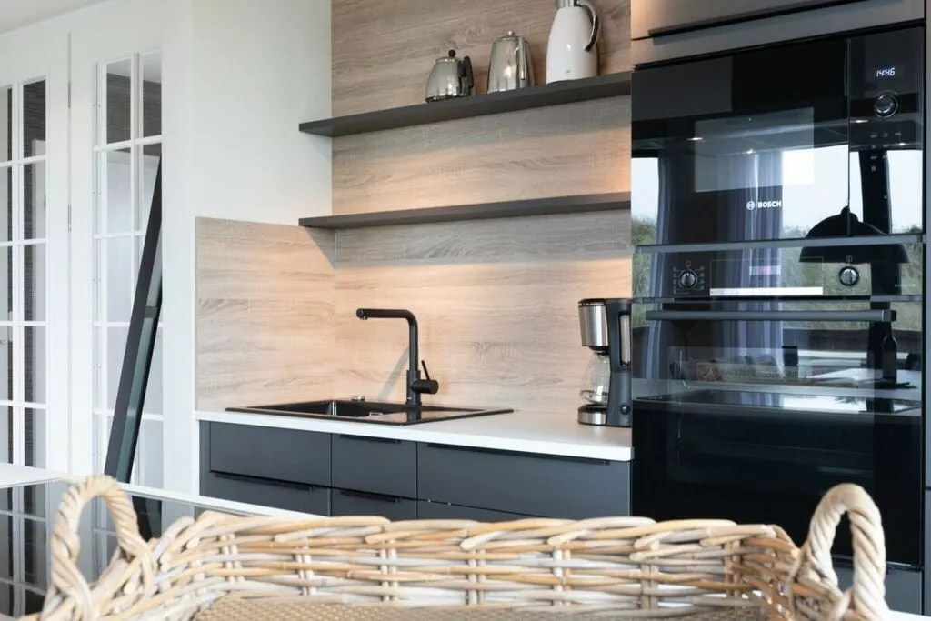 59810-Kitchen