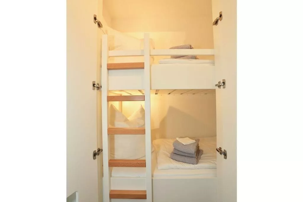 321929-Bedroom