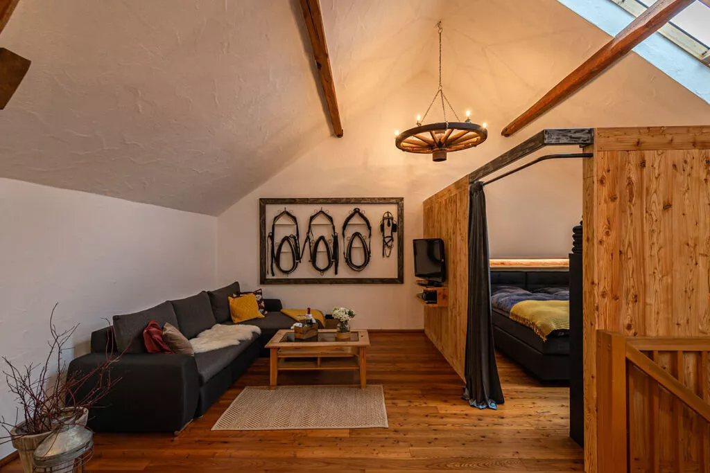 31169-Living room