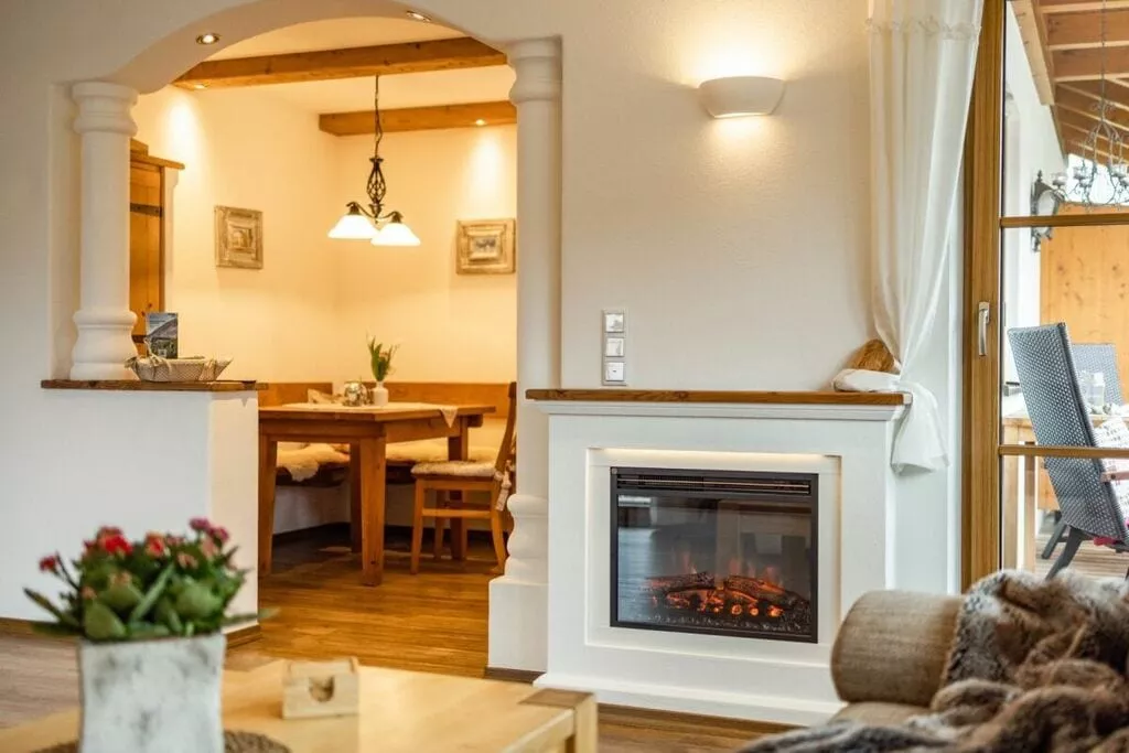 86157-Dining room