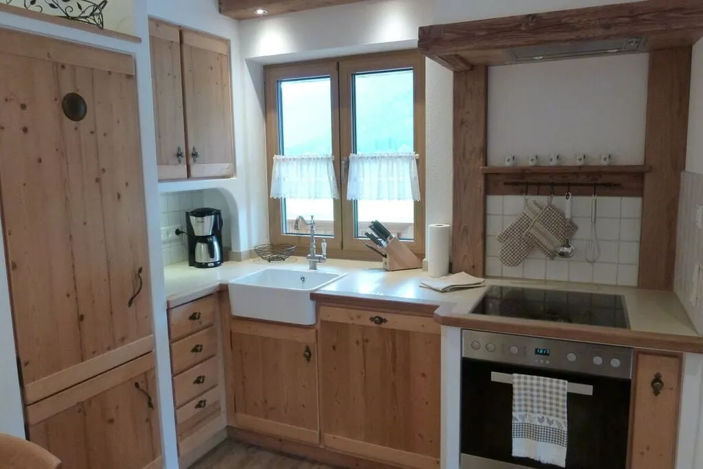 86157-Kitchen