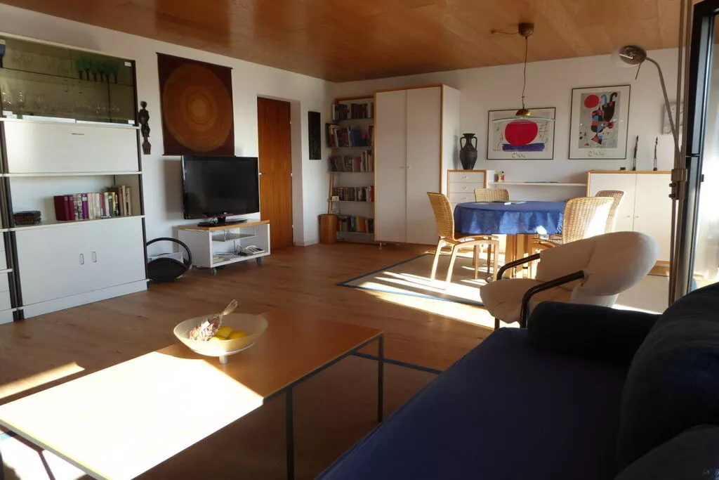 22945-Wohnzimmer