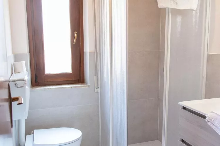 Appartamento Raffaella-Bathroom