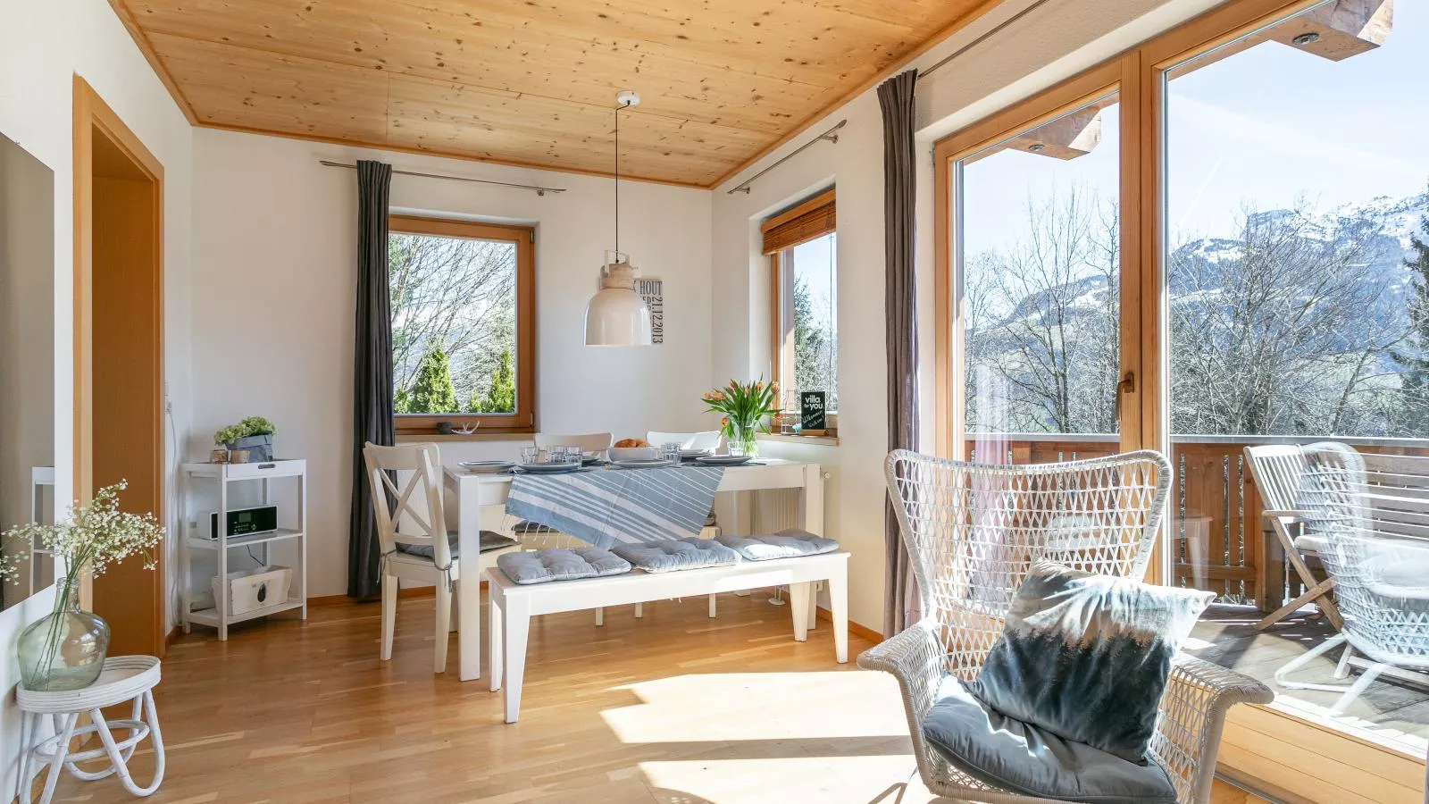Hoog Hout-Indoor