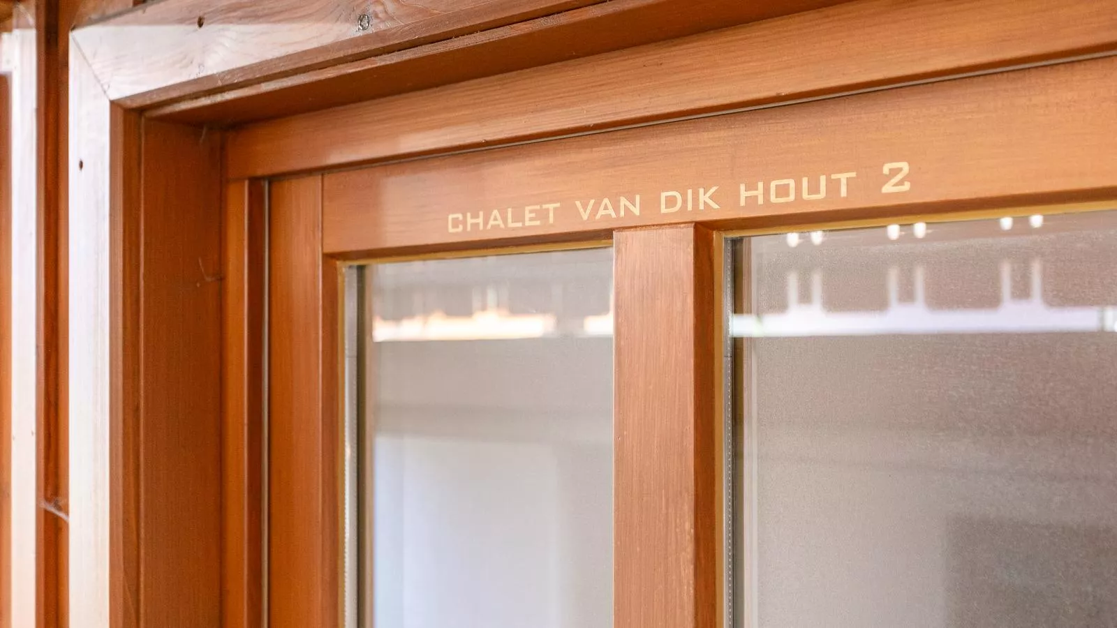 Van Dik Hout-Outdoor