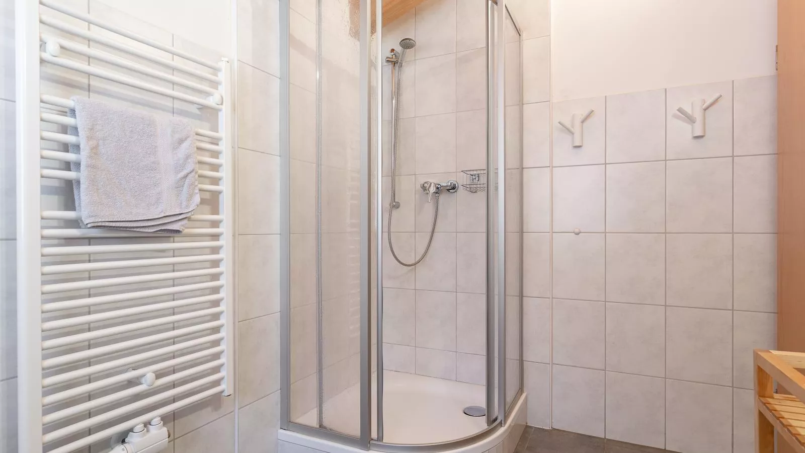 Van Dik Hout-Bathroom