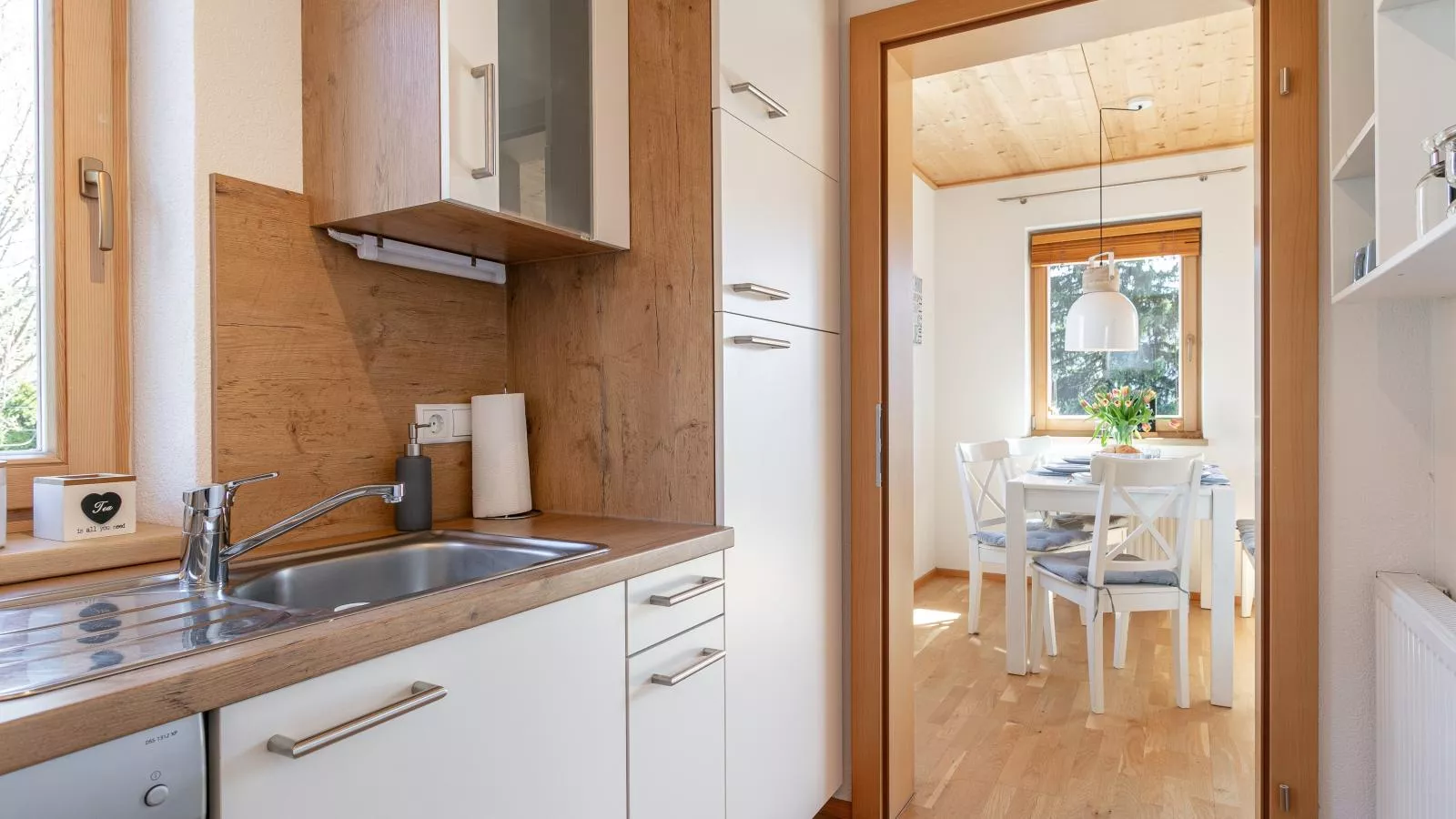 Dubbel Dik Hout-Kitchen