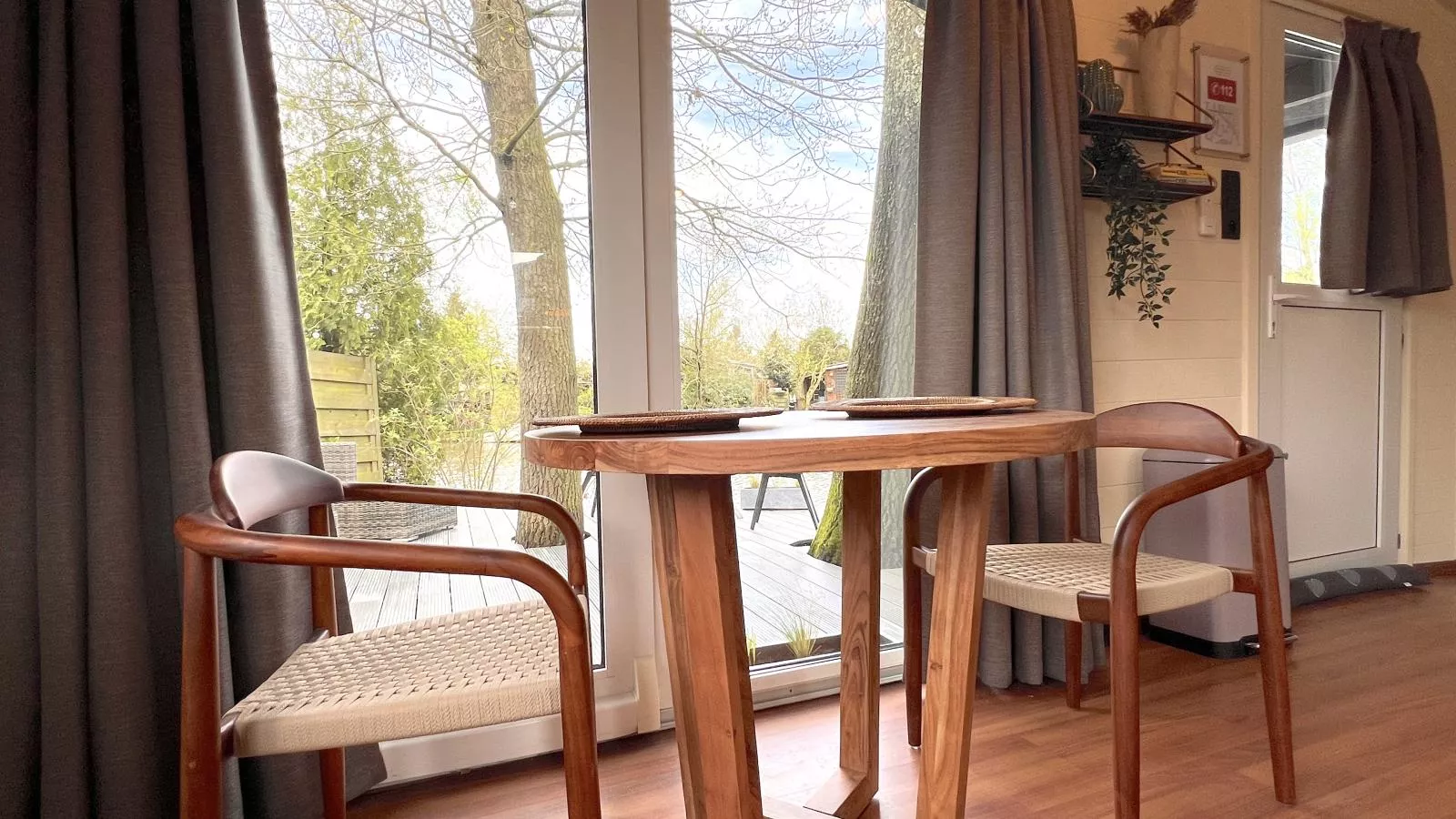 Charlies Chalet-Esszimmer
