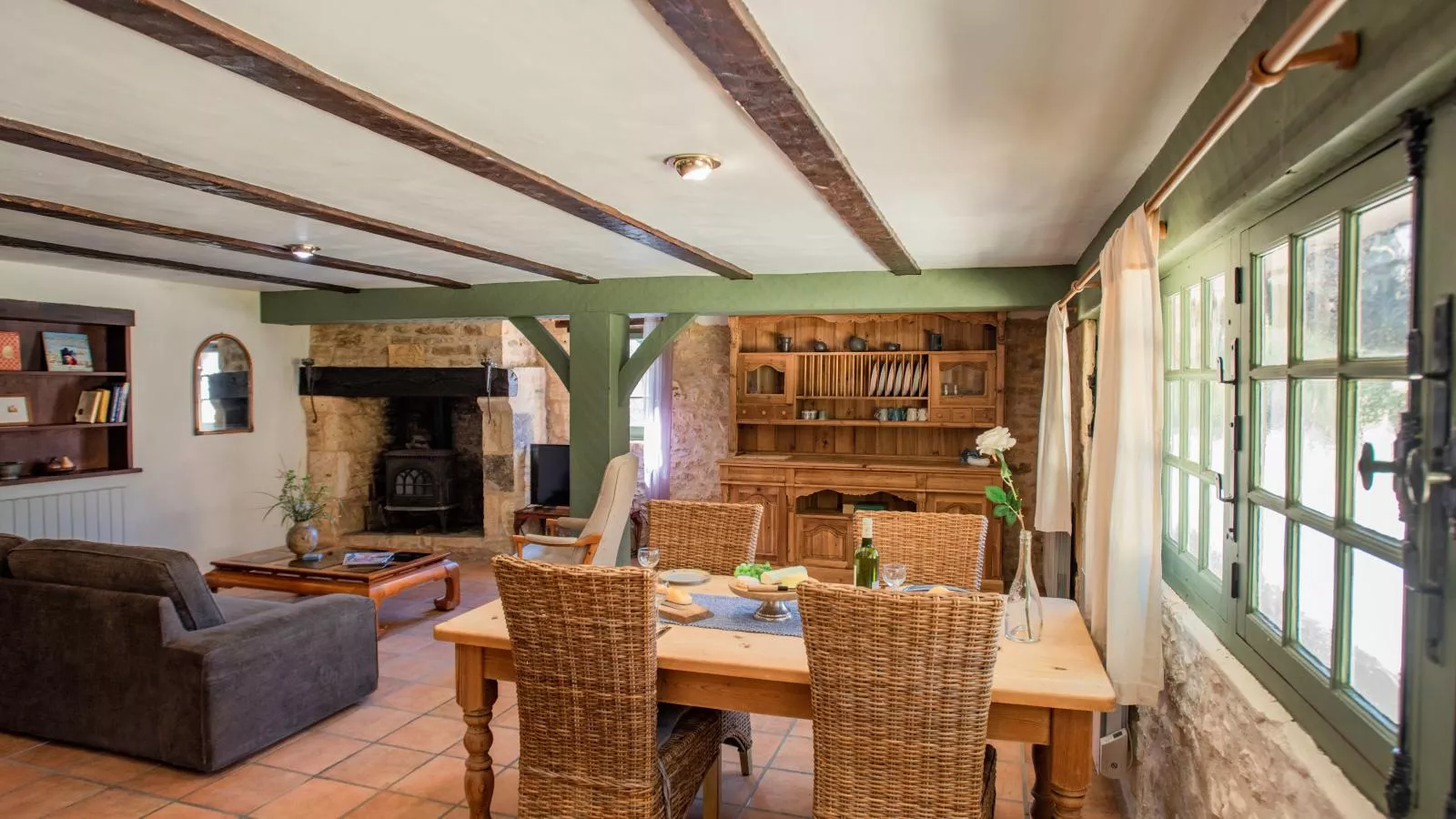 Gite Cottage-Dining room
