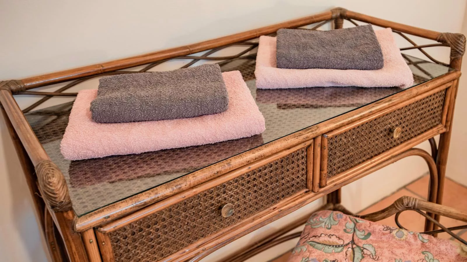 Gite Cottage-Bedroom