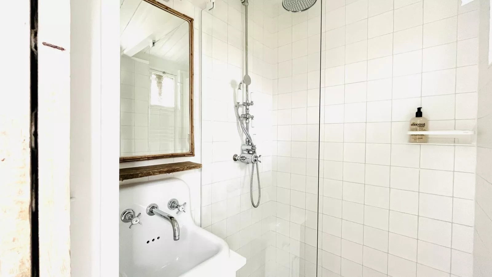 Sol-Bathroom