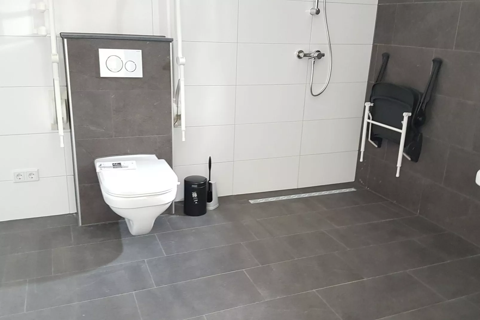 Villapark Ehzerburg 2-Salle de bain