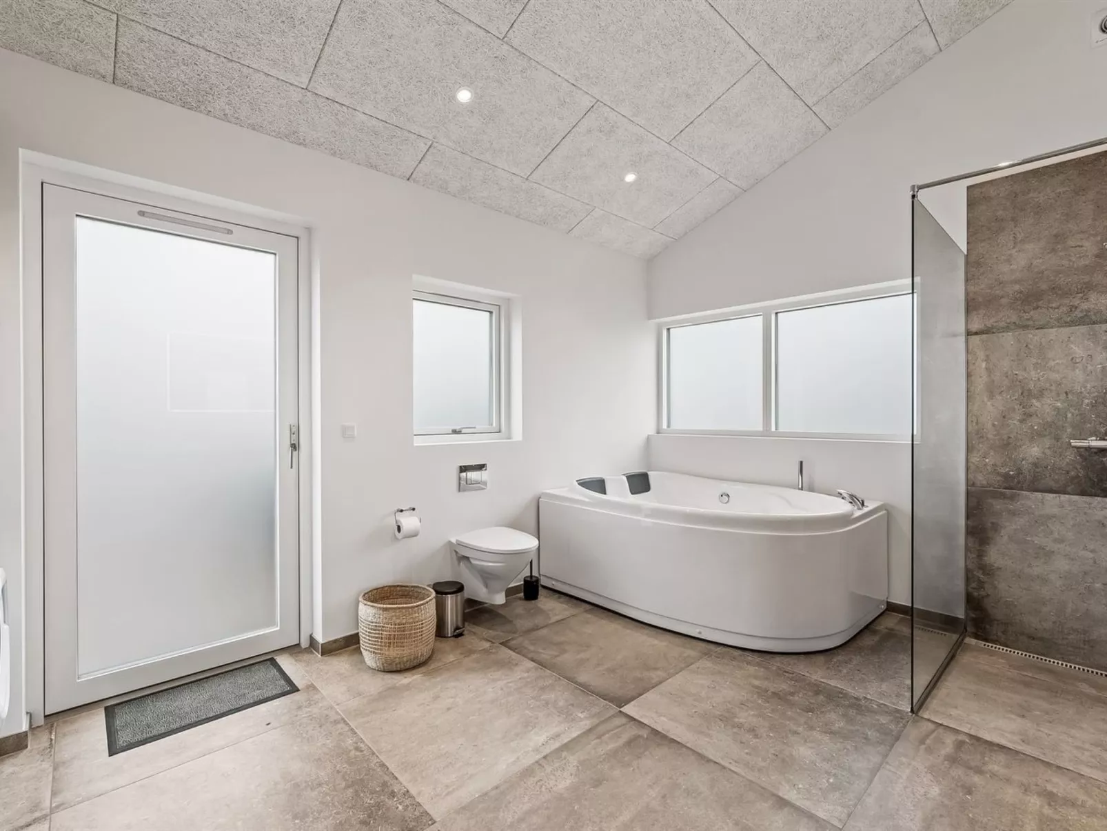 "Chenoa" - 350m from the sea-Inside
